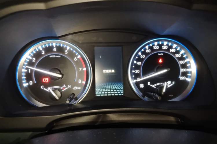 Used Toyota Highlander 2021 2.0T Four-Wheel Drive Luxury Edition 7 Seats Instrument Cluster