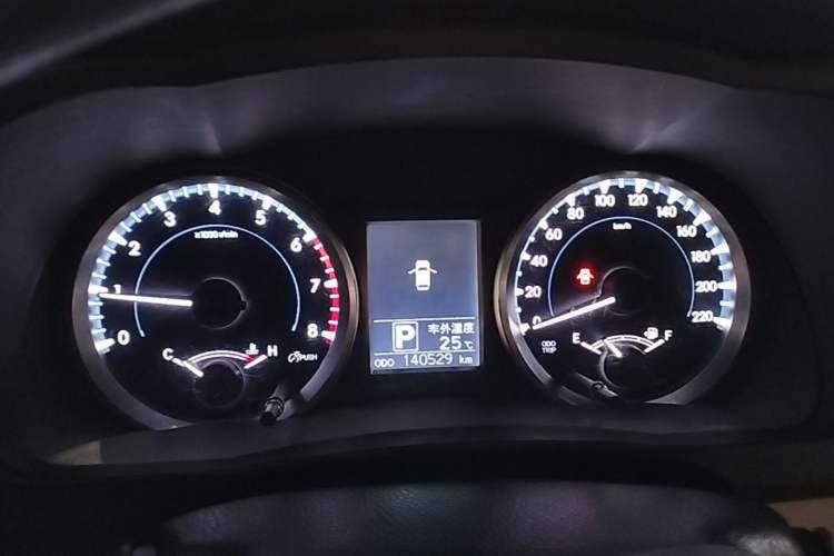 Used Toyota Highlander 2021 2.0T Four-Wheel Drive Elite Edition 7-Seater Instrument Cluster