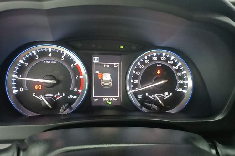 Used Toyota Highlander 2021 2.0T Four-Wheel Drive Luxury Edition 7 Seats Instrument Cluster