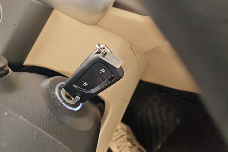 Used Toyota Highlander 2021 2.0T Two-Wheel Drive Elite Version 7-Seater Interior 1