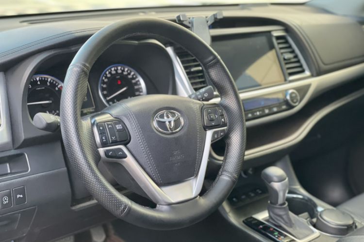Used Toyota Highlander 2021 2.0T Four-Wheel Drive Luxury Edition 7 Seats Interior 1