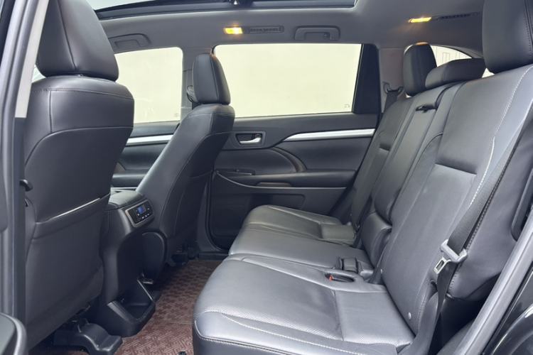 Used Toyota Highlander 2021 2.0T Four-Wheel Drive Luxury Edition 7 Seats Interior 1