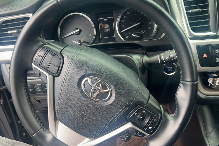 Used Toyota Highlander 2021 2.0T Four-Wheel Drive Luxury Edition 7 Seats Interior 1