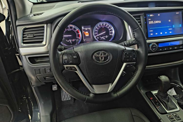 Used Toyota Highlander 2021 2.0T Four-Wheel Drive Prestige Version 7 Seats Interior 1