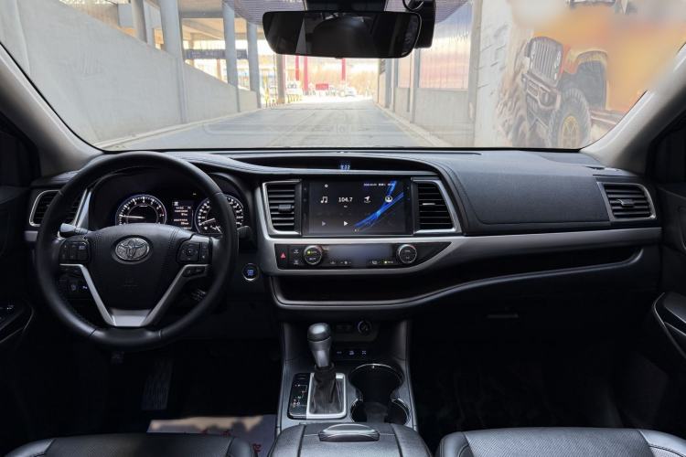 Used Toyota Highlander 2021 2.0T Four-Wheel Drive Luxury Edition 7 Seats Interior 1