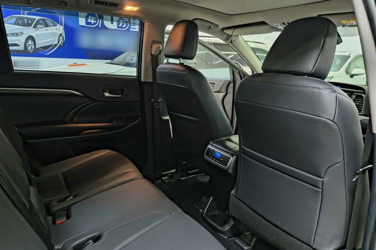 Used Toyota Highlander 2021 2.0T Four-Wheel Drive Prestige Version 7 Seats Interior 12