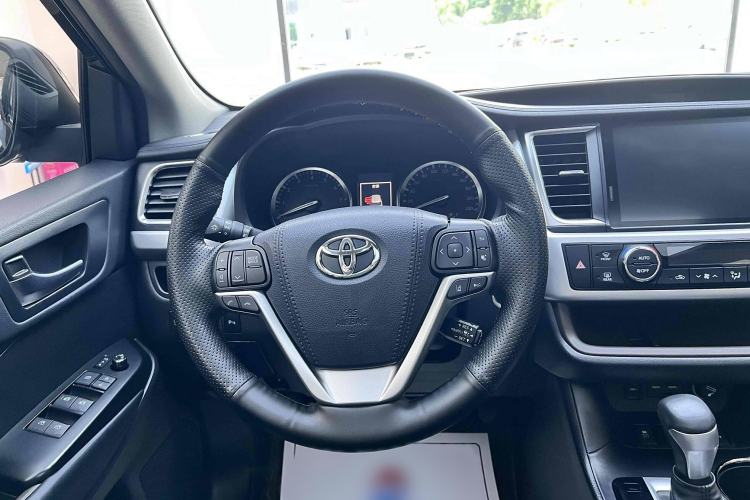 Used Toyota Highlander 2021 2.0T Four-Wheel Drive Luxury Edition 7 Seats Interior 2
