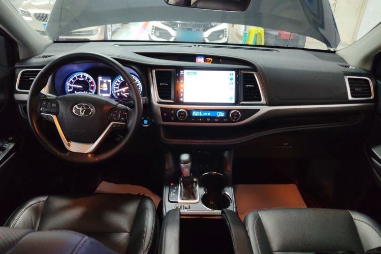 Used Toyota Highlander 2021 2.0T Four-Wheel Drive Prestige Version 7 Seats Interior 2