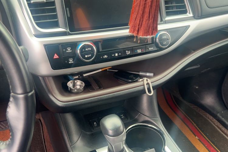 Used Toyota Highlander 2021 2.0T Four-Wheel Drive Luxury Edition 7 Seats Interior 2