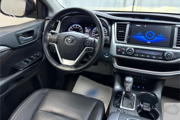 Used Toyota Highlander 2021 2.0T Four-Wheel Drive Luxury Edition 7 Seats Interior 3