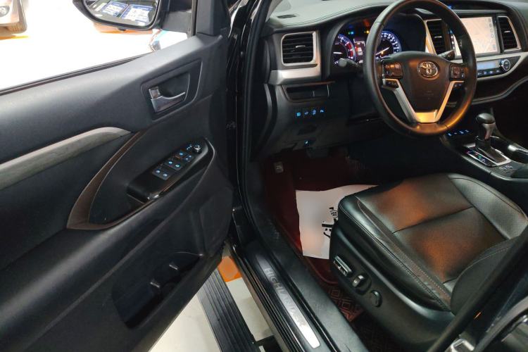 Used Toyota Highlander 2021 2.0T Four-Wheel Drive Prestige Version 7 Seats Interior 3