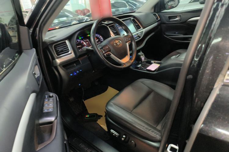 Used Toyota Highlander 2021 2.0T Four-Wheel Drive Luxury Edition 7 Seats Interior 3