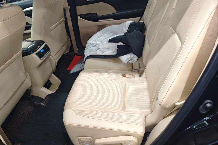 Used Toyota Highlander 2021 2.0T Four-Wheel Drive Elite Edition 7-Seater Interior 3