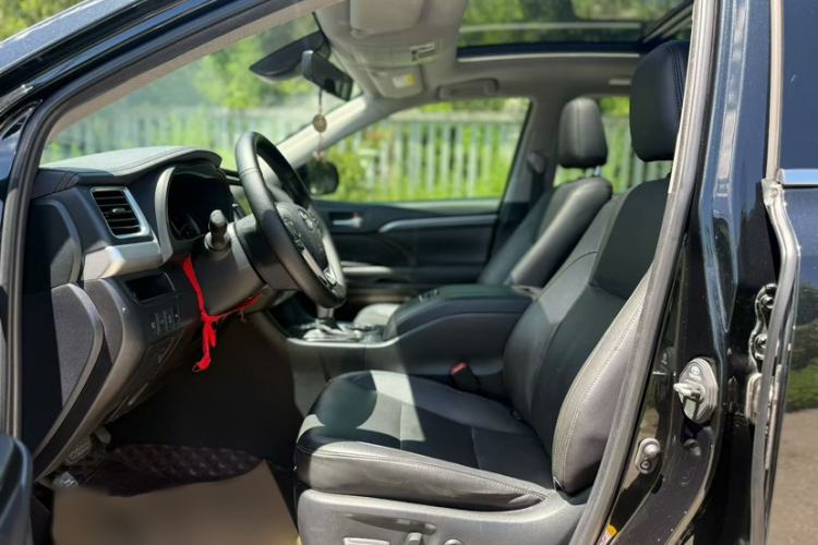 Used Toyota Highlander 2021 2.0T Four-Wheel Drive Prestige Version 7 Seats Interior 3
