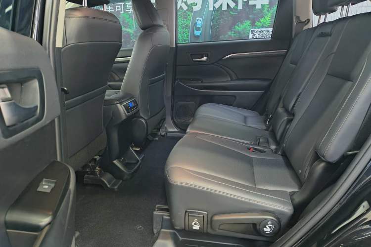 Used Toyota Highlander 2021 2.0T Four-Wheel Drive Prestige Version 7 Seats Interior 5
