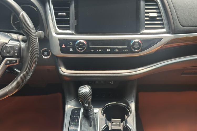 Used Toyota Highlander 2021 2.0T Four-Wheel Drive Knight Edition 7 Seats Interior 6