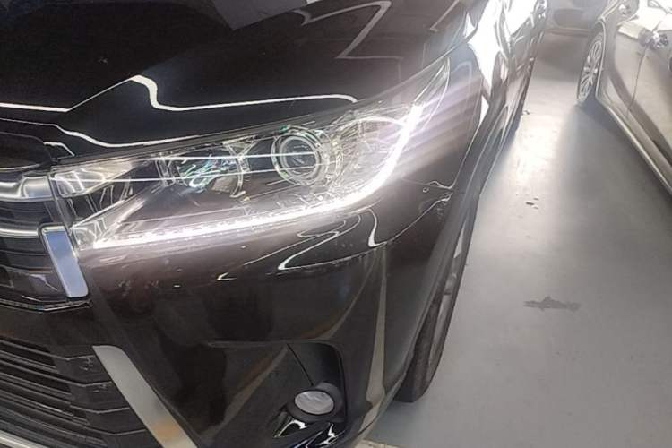 Used Toyota Highlander 2021 2.0T Four-Wheel Drive Prestige Version 7 Seats Left Front Headlight