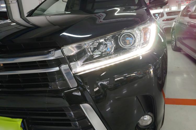 Used Toyota Highlander 2021 2.0T Four-Wheel Drive Prestige Version 7 Seats Left Front Headlight