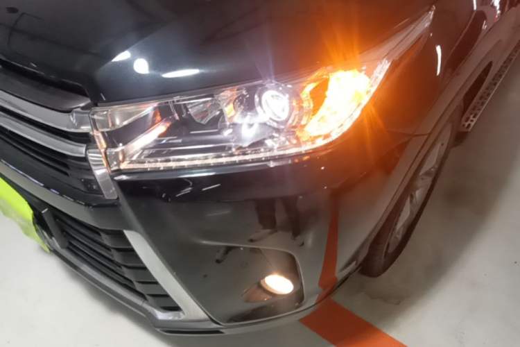 Used Toyota Highlander 2021 2.0T Four-Wheel Drive Prestige Version 7 Seats Left Front Headlight