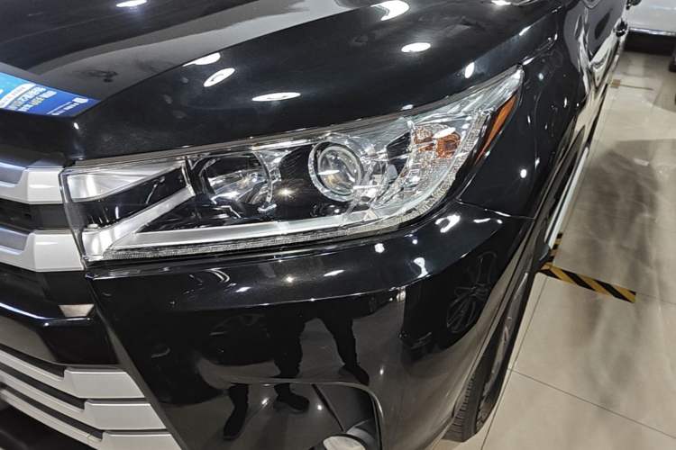 Used Toyota Highlander 2021 2.0T Four-Wheel Drive Elite Edition 7-Seater Left Front Headlight