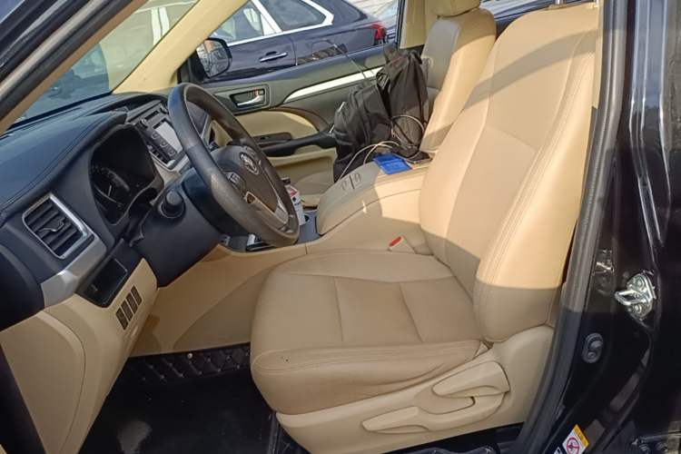 Used Toyota Highlander 2021 2.0T Four-Wheel Drive Elite Edition 7-Seater Left Front Seat
