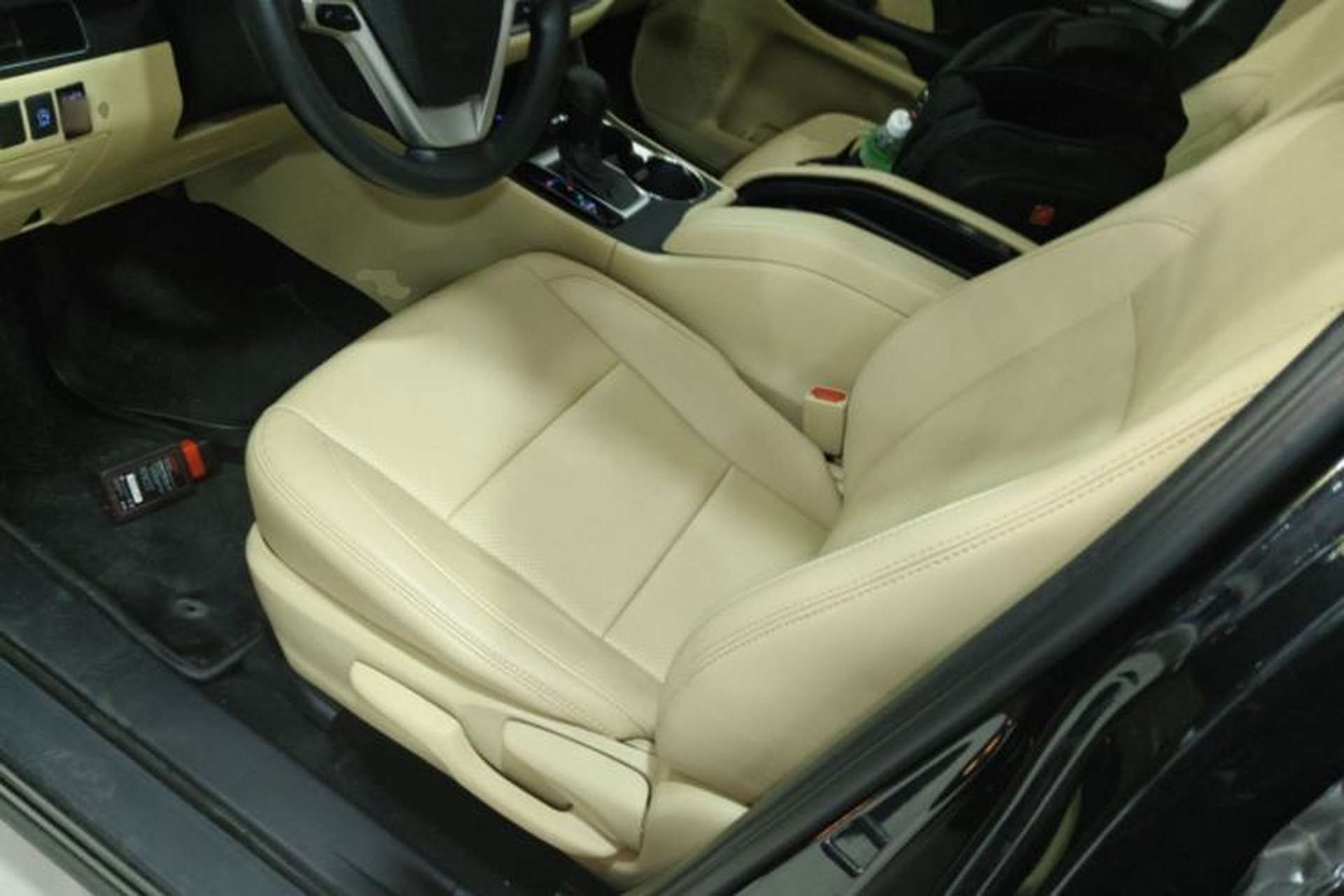 Used Toyota Highlander 2021 2.0T Two-Wheel Drive Elite Edition 5 Seats Left Front Seat