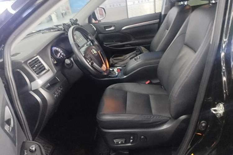 Used Toyota Highlander 2021 2.0T Four-Wheel Drive Prestige Version 7 Seats Left Front Seat