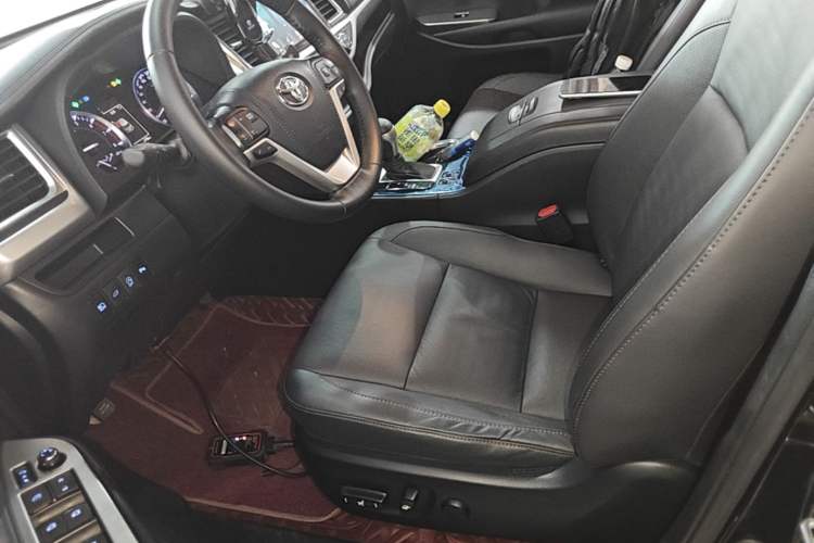 Used Toyota Highlander 2021 2.0T Four-Wheel Drive Prestige Version 7 Seats Left Front Seat