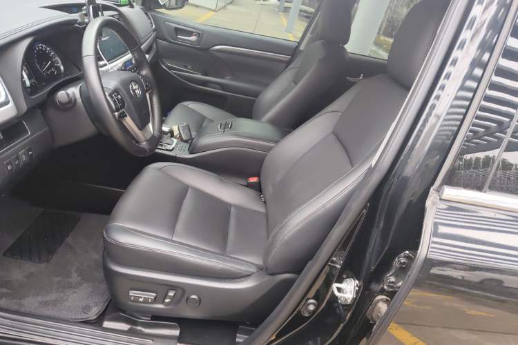 Used Toyota Highlander 2021 2.0T Four-Wheel Drive Prestige Version 7 Seats Left Front Seat