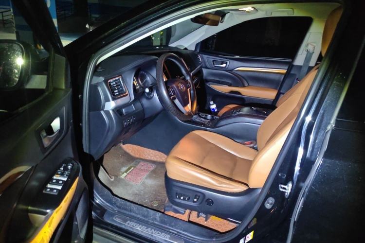 Used Toyota Highlander 2021 2.0T Four-Wheel Drive Knight Edition 7 Seats Left Front Seat