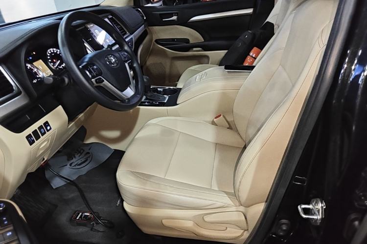Used Toyota Highlander 2021 2.0T Four-Wheel Drive Elite Edition 7-Seater Left Front Seat