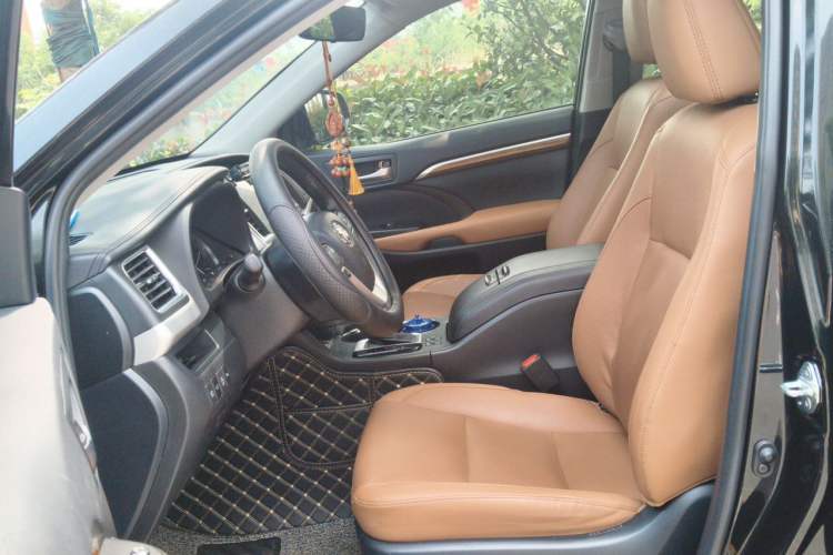Used Toyota Highlander 2021 2.0T Four-Wheel Drive Prestige Version 7 Seats Left Front Seat
