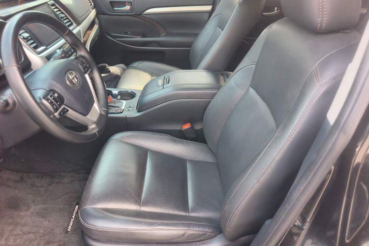 Used Toyota Highlander 2021 2.0T Two-Wheel Drive Luxury Edition 7 Seats Left Front Seat
