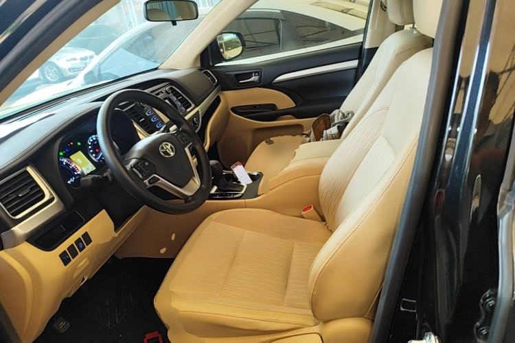 Used Toyota Highlander 2021 2.0T Two-Wheel Drive Elite Version 7-Seater Left Front Seat