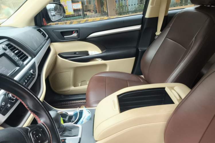 Used Toyota Highlander 2021 2.0T Four-Wheel Drive Elite Edition 7-Seater Left Front Seat