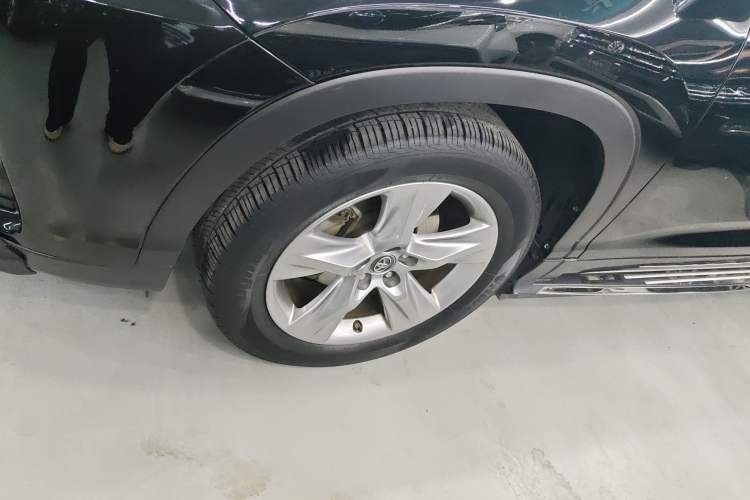 Used Toyota Highlander 2021 2.0T Four-Wheel Drive Luxury Edition 7 Seats Left Front Wheel Hub