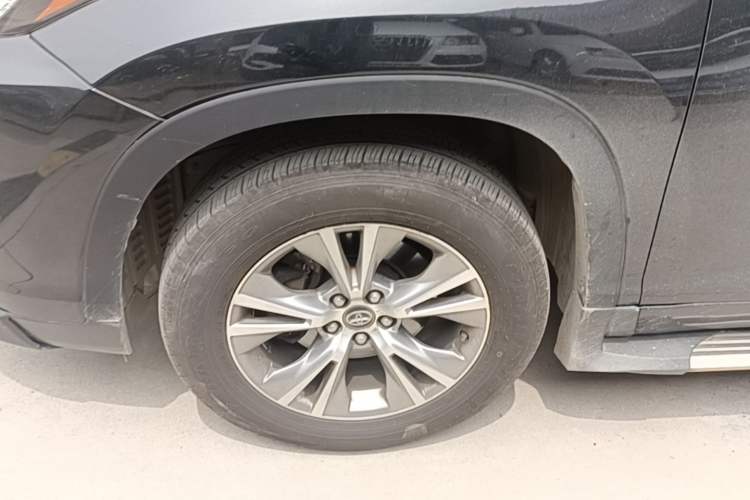 Used Toyota Highlander 2021 2.0T Two-Wheel Drive Elite Edition 5 Seats Left Front Wheel Hub