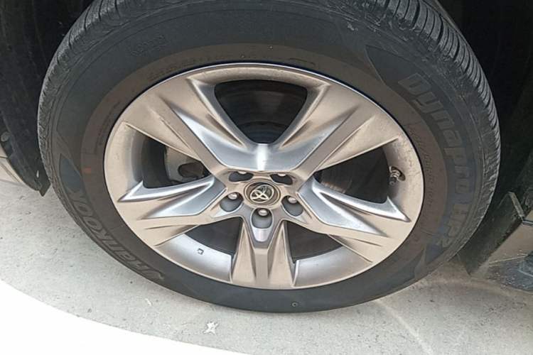 Used Toyota Highlander 2021 2.0T Four-Wheel Drive Luxury Edition 7 Seats Left Front Wheel Hub