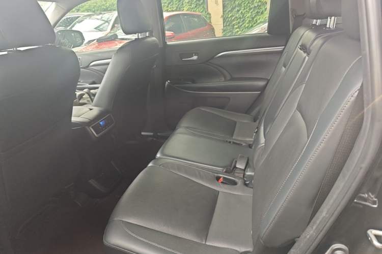 Used Toyota Highlander 2021 2.0T Four-Wheel Drive Prestige Version 7 Seats Left Rear Seat