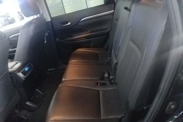 Used Toyota Highlander 2021 2.0T Four-Wheel Drive Prestige Version 7 Seats Left Rear Seat