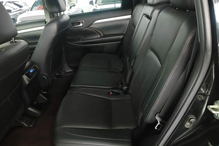 Used Toyota Highlander 2021 2.0T Four-Wheel Drive Luxury Edition 7 Seats Left Rear Seat