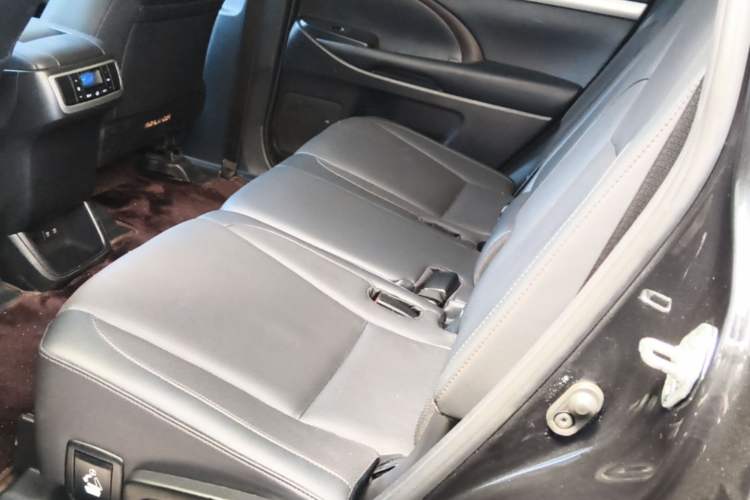 Used Toyota Highlander 2021 2.0T Four-Wheel Drive Luxury Edition 7 Seats Left Rear Seat