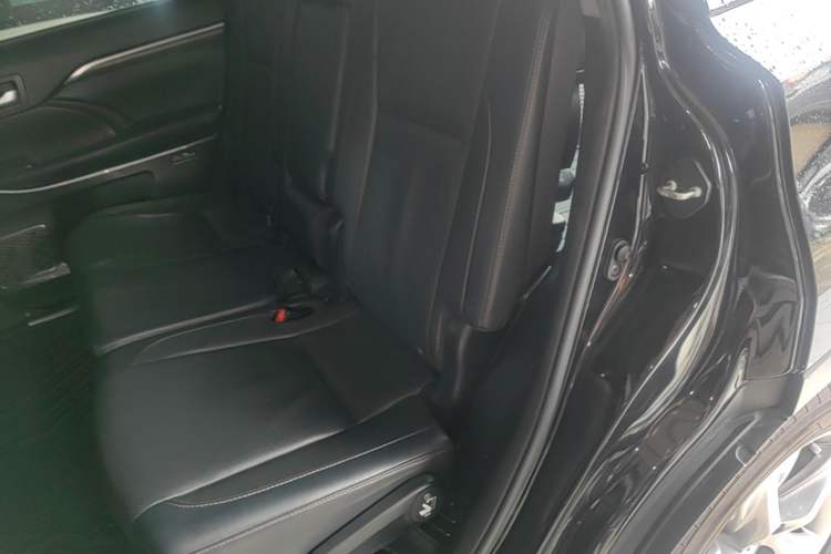 Used Toyota Highlander 2021 2.0T Four-Wheel Drive Prestige Version 7 Seats Left Rear Seat