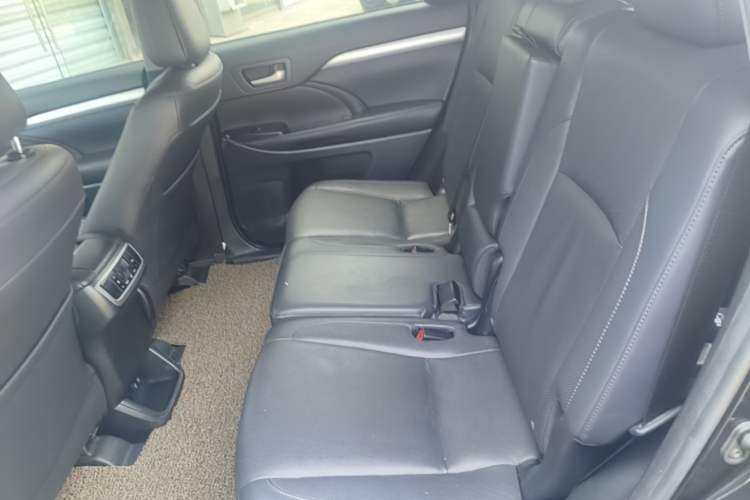 Used Toyota Highlander 2021 2.0T Four-Wheel Drive Luxury Edition 7 Seats Left Rear Seat