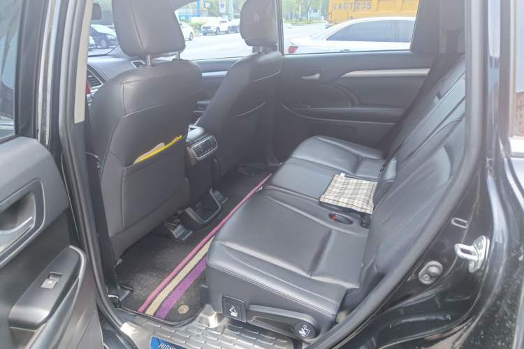 Used Toyota Highlander 2021 2.0T Four-Wheel Drive Luxury Edition 7 Seats Left Rear Seat