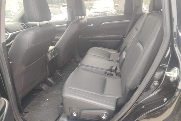 Used Toyota Highlander 2021 2.0T Four-Wheel Drive Prestige Version 7 Seats Left Rear Seat