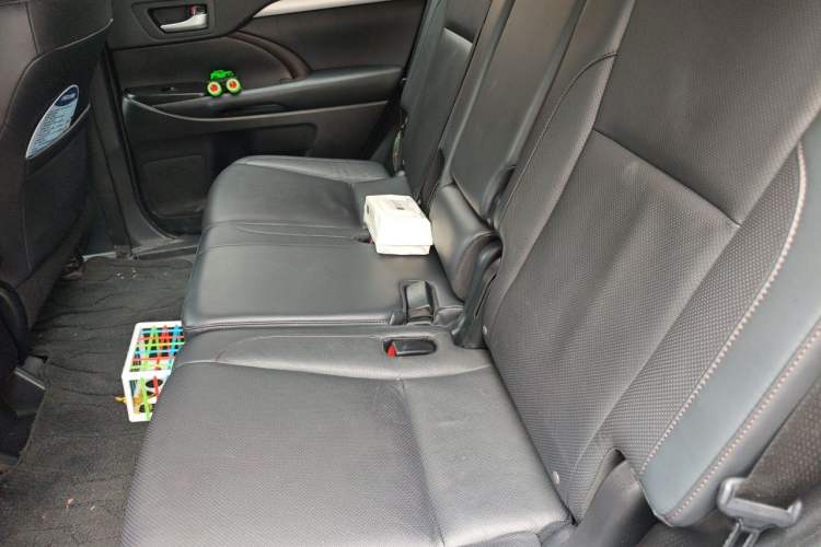 Used Toyota Highlander 2021 2.0T Four-Wheel Drive Luxury Edition 7 Seats Left Rear Seat