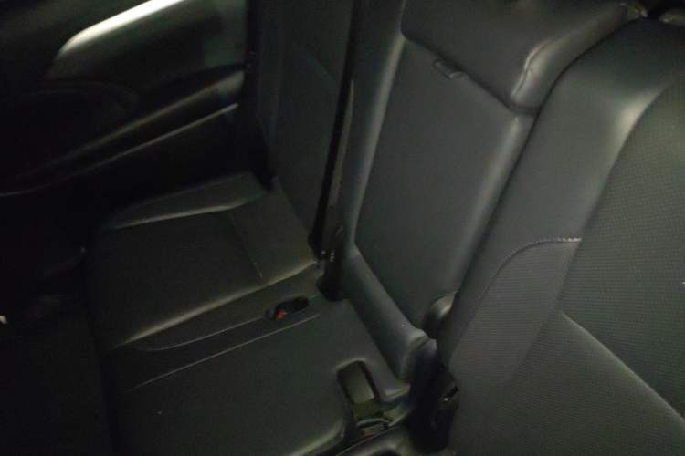 Used Toyota Highlander 2021 2.0T Four-Wheel Drive Luxury Edition 7 Seats Left Rear Seat