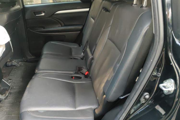 Used Toyota Highlander 2021 2.0T Four-Wheel Drive Luxury Edition 7 Seats Left Rear Seat