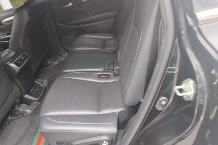 Used Toyota Highlander 2021 2.0T Four-Wheel Drive Prestige Version 7 Seats Left Rear Seat